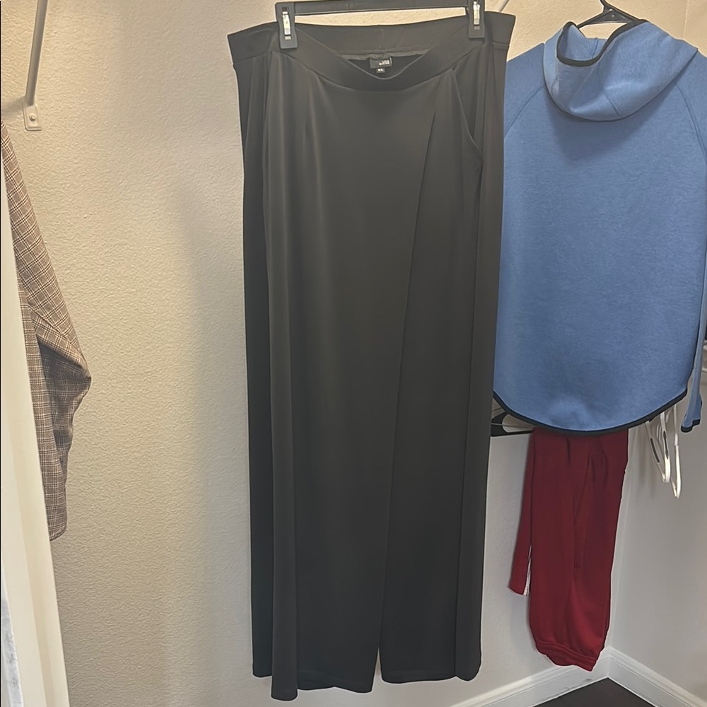 Wide Serenity cropped pant by Lisa Bayne